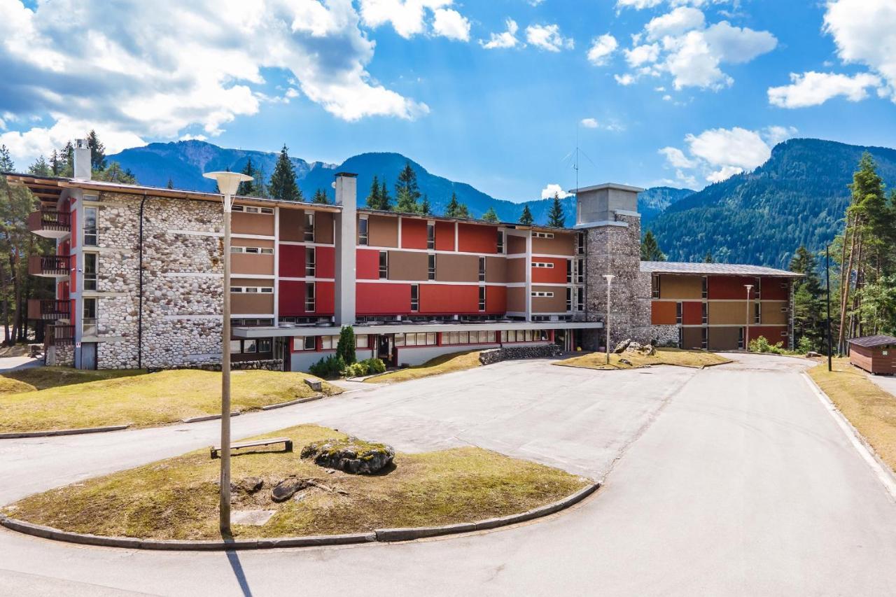 Appartamenti Corte Residence Borca di Cadore Bagian luar foto