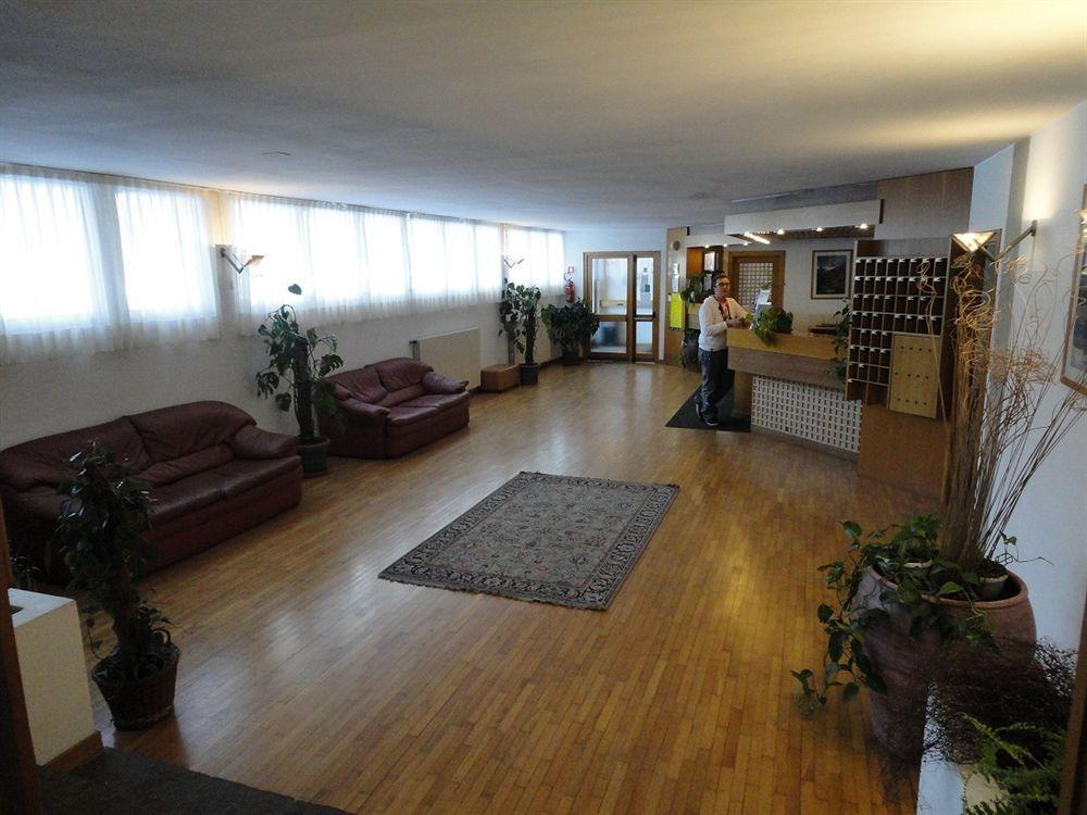 Appartamenti Corte Residence Borca di Cadore Bagian luar foto